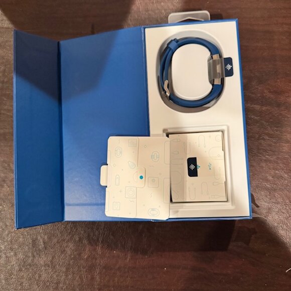 Fitbit Charge 2 Heart Rate + Fitness Wristband - Blue - Size Large NWT - Picture 7 of 10